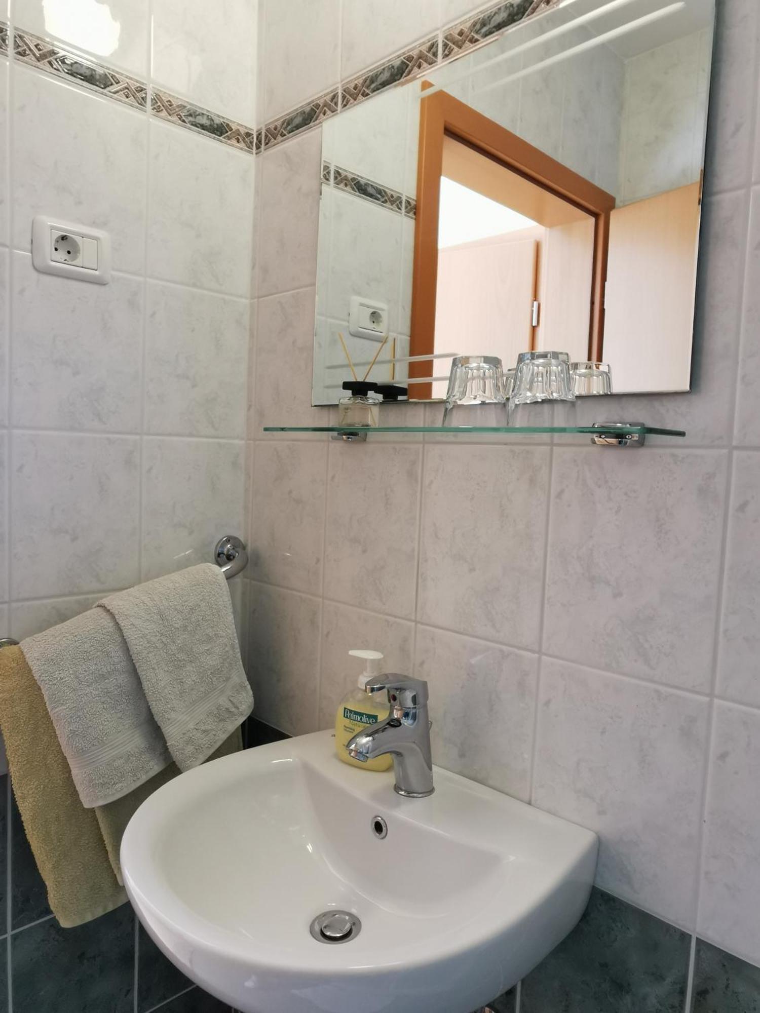 Farm Stay Pri Cepcovih Golac Exteriör bild