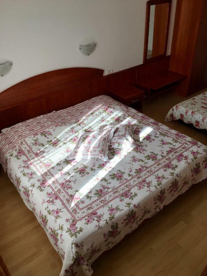 Farm Stay Pri Cepcovih Golac Exteriör bild